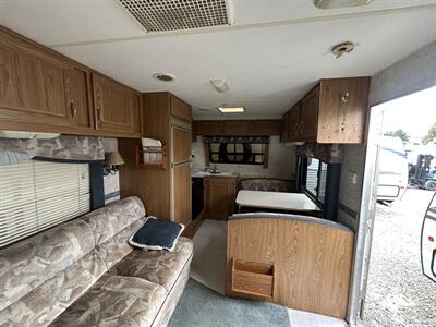 1998 Fleetwood Terry 26L   - Photo 4 - Oregon City, OR 97045