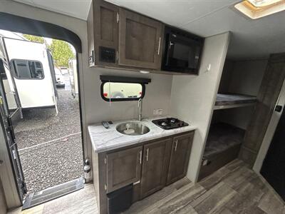 2021 KZ RV Escape 191BH   - Photo 7 - Oregon City, OR 97045