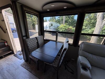2018 Grand Design Solitude ST310GK - Photo 9 - Oregon City, OR 97045