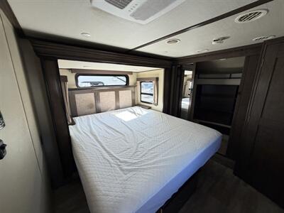 2018 Grand Design Solitude ST310GK - Photo 13 - Oregon City, OR 97045
