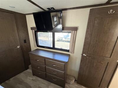 2018 Grand Design Solitude ST310GK - Photo 14 - Oregon City, OR 97045