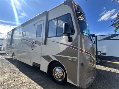 2017 Winnebago Vista 31KE   - Photo 3 - Oregon City, OR 97045