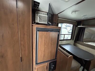 2016 Jayco Jay Feather 16XRB   - Photo 10 - Oregon City, OR 97045