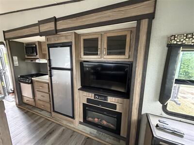 2018 Keystone Atlas 2952RLF   - Photo 8 - Oregon City, OR 97045
