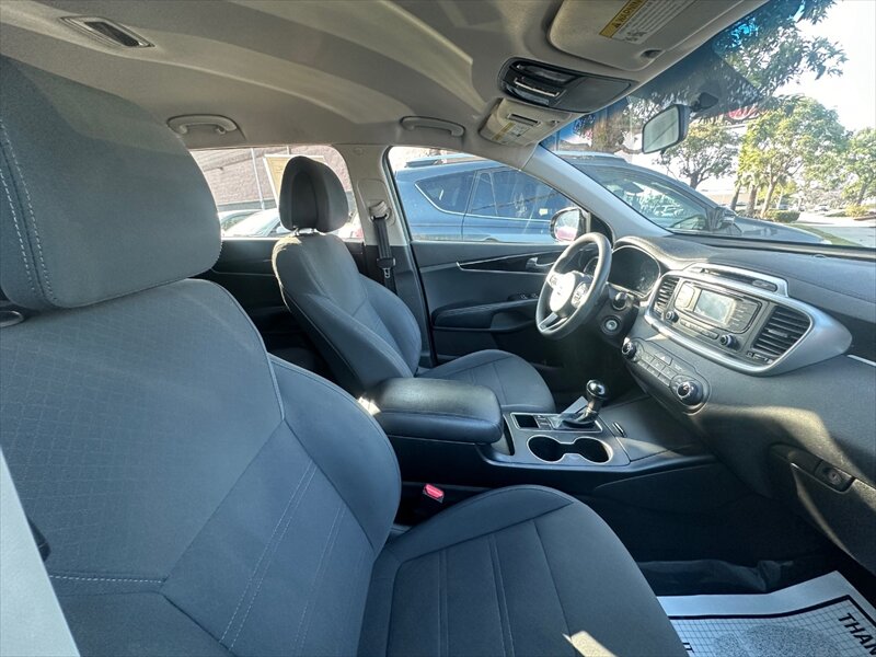 2016 Kia Sorento L - Photo 7 - Hawthorne, CA 90250