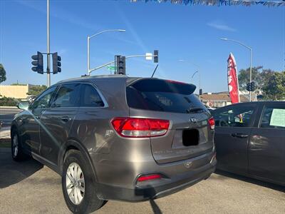 2016 Kia Sorento L - Photo 2 - Hawthorne, CA 90250