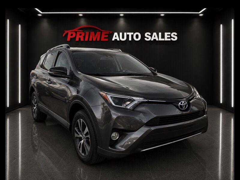 2017 Toyota RAV4 XLE  