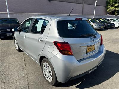 2015 Toyota Yaris 5-Door L   - Photo 4 - Hawthorne, CA 90250