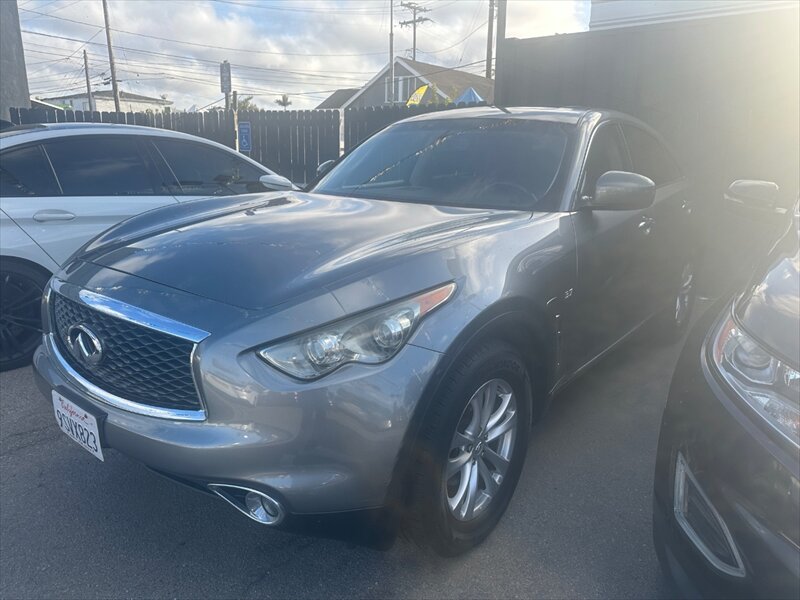 2017 INFINITI QX70 - Photo 3 - Hawthorne, CA 90250