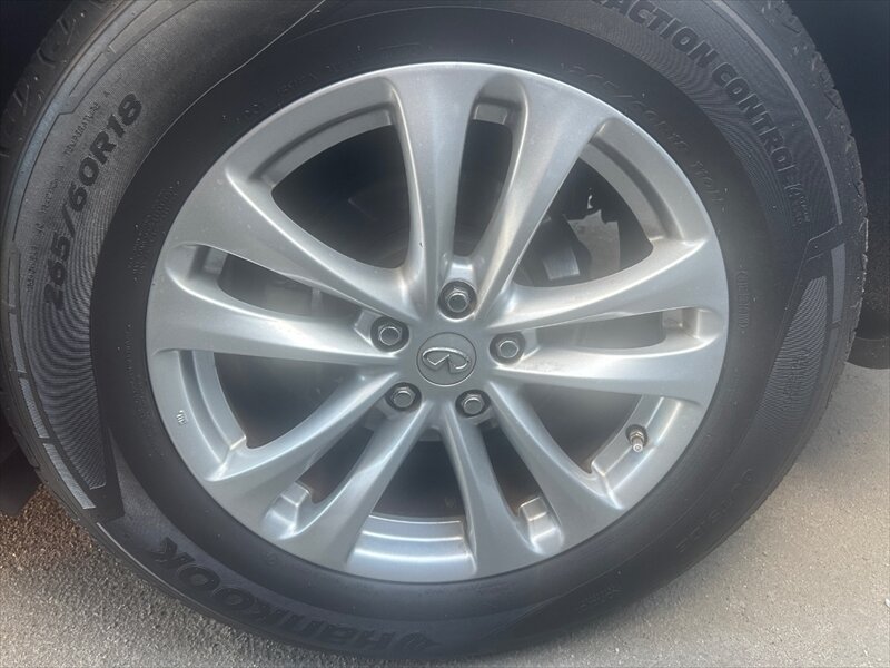 2017 INFINITI QX70 - Photo 4 - Hawthorne, CA 90250