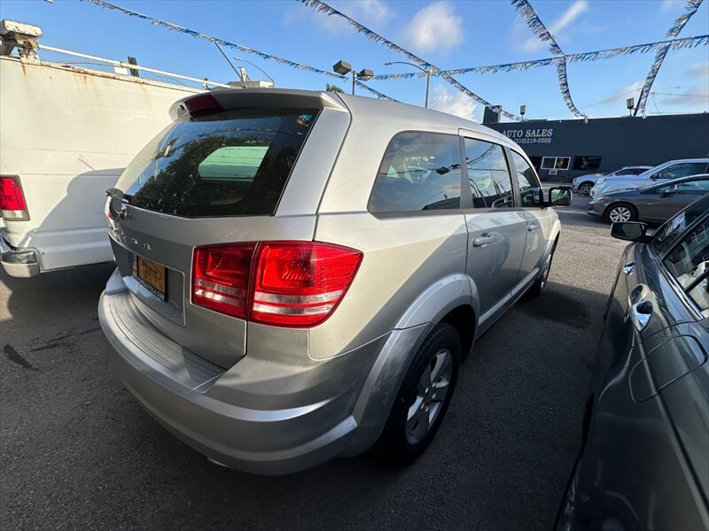 2013 Dodge Journey American Value Package - Photo 8 - Hawthorne, CA 90250