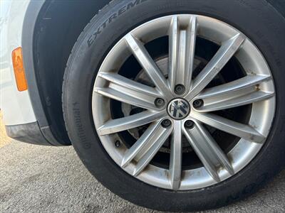 2016 Volkswagen Tiguan 2.0T S   - Photo 4 - Hawthorne, CA 90250