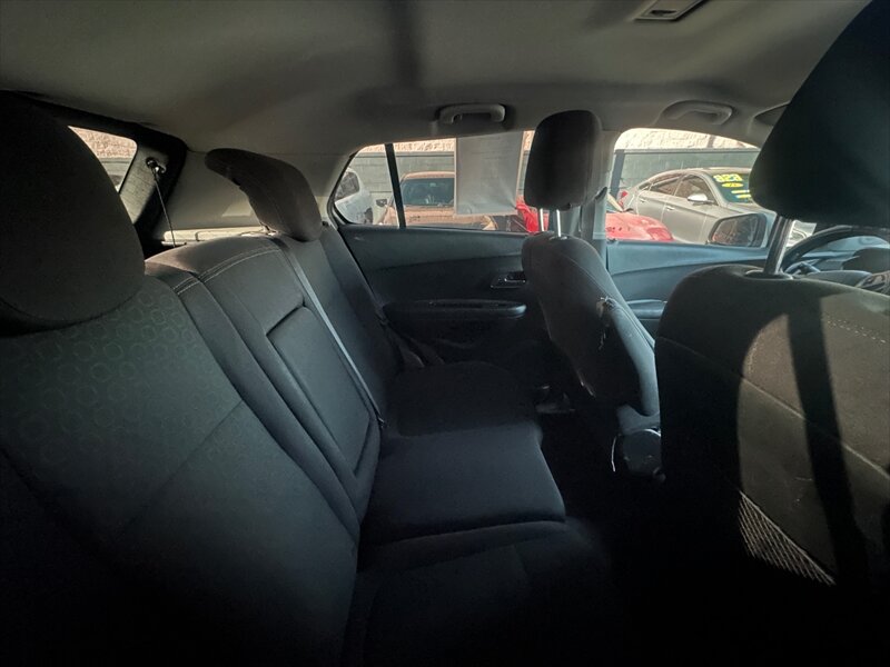 2019 Chevrolet Trax LS - Photo 9 - Hawthorne, CA 90250