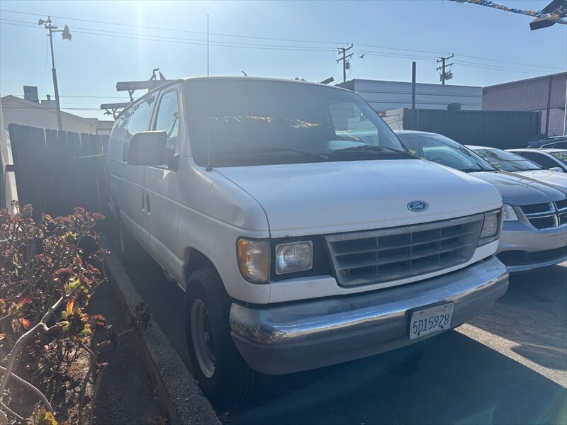 1996 Ford E-Series Van E-250  