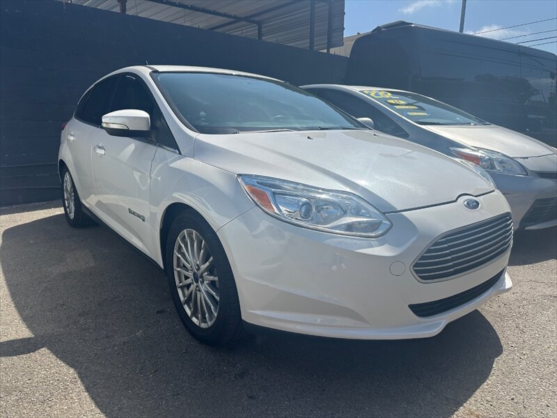 2014 Ford Focus 5 Door Hatch Electric's photo