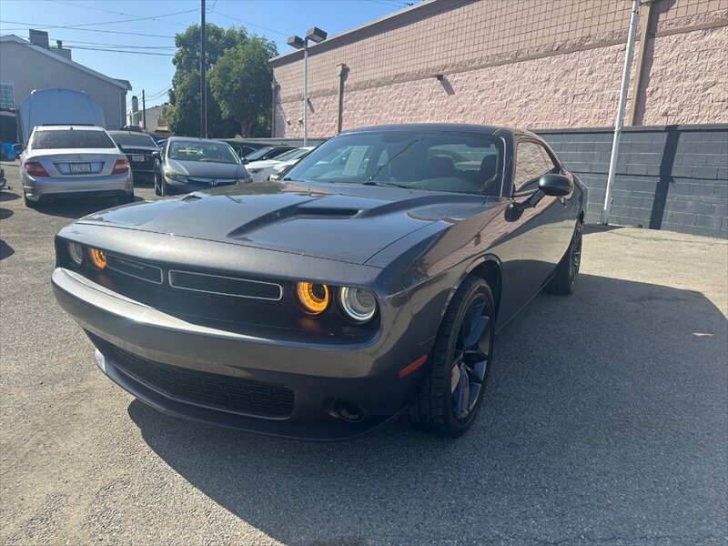 2018 Dodge Challenger SXT - Photo 4 - Hawthorne, CA 90250