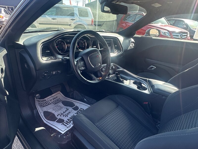 2018 Dodge Challenger SXT - Photo 10 - Hawthorne, CA 90250