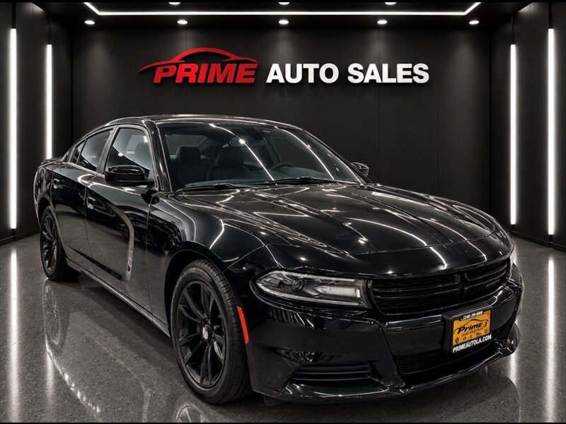 2017 Dodge Charger SXT  