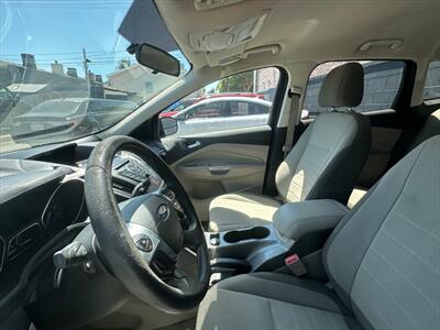 2016 Ford Escape SE   - Photo 9 - Hawthorne, CA 90250