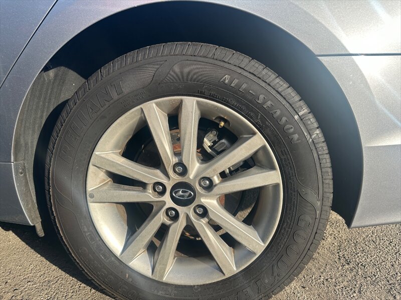 2015 Hyundai SONATA Eco - Photo 4 - Hawthorne, CA 90250