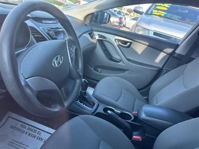 2015 Hyundai Elantra SE   - Photo 8 - Hawthorne, CA 90250