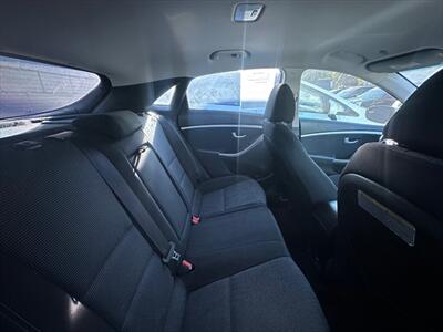 2016 Hyundai ELANTRA GT   - Photo 7 - Hawthorne, CA 90250