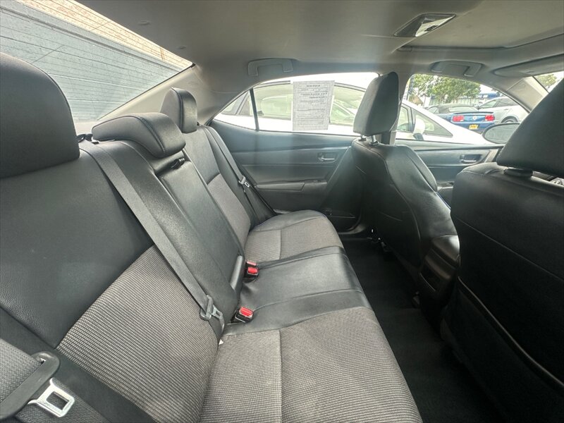 2018 Toyota Corolla SE   - Photo 5 - Hawthorne, CA 90250