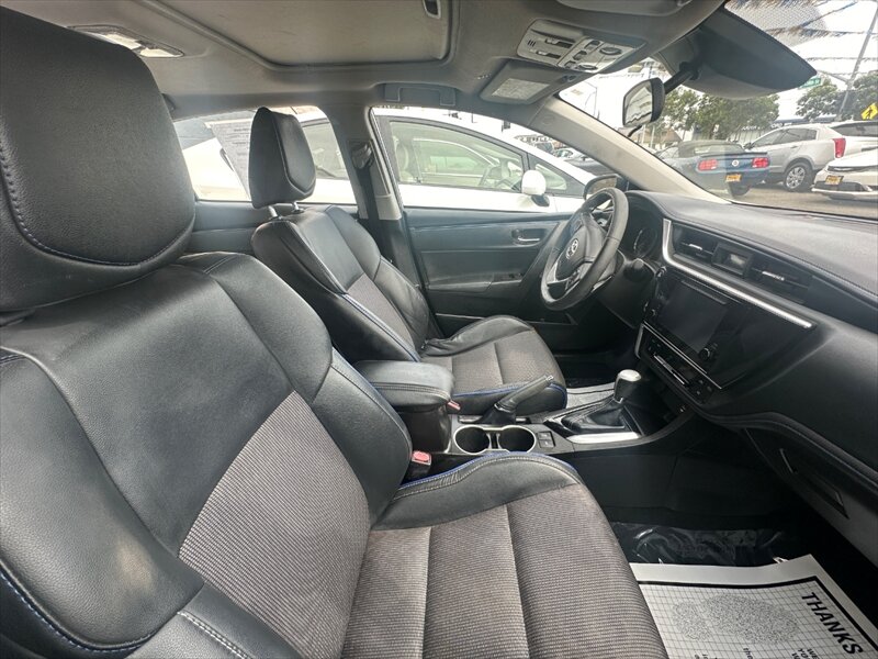 2018 Toyota Corolla SE   - Photo 6 - Hawthorne, CA 90250