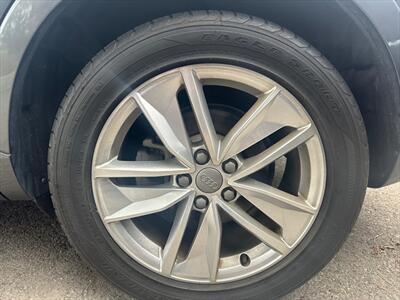 2018 Audi Q3 2.0T quattro Premium Plus   - Photo 4 - Hawthorne, CA 90250