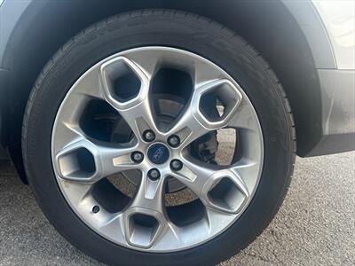 2014 Ford Escape Titanium - Photo 4 - Hawthorne, CA 90250