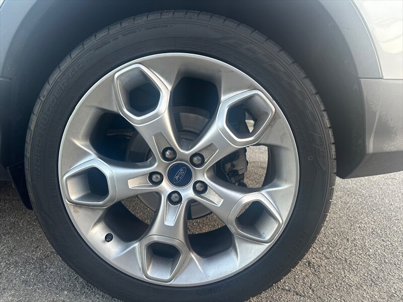 2014 Ford Escape Titanium - Photo 4 - Hawthorne, CA 90250