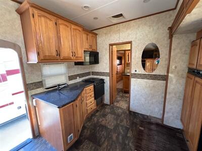 2012 COACHMAN BROOKSTONE 385 FL   - Photo 13 - St. George, UT 84790