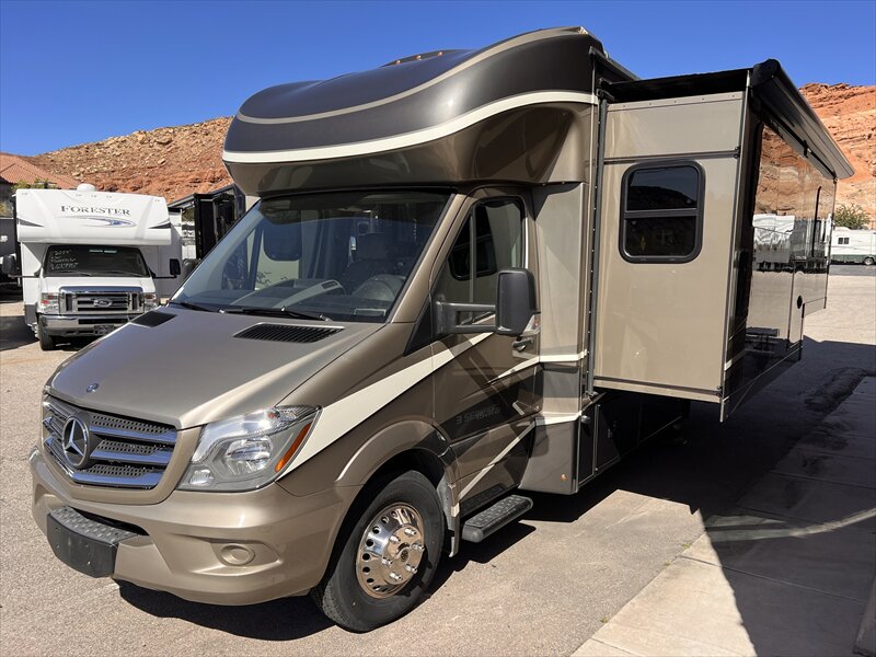 2016 DYNAMAX Dynamax Isata 24FW   - Photo 1 - St. George, UT 84790