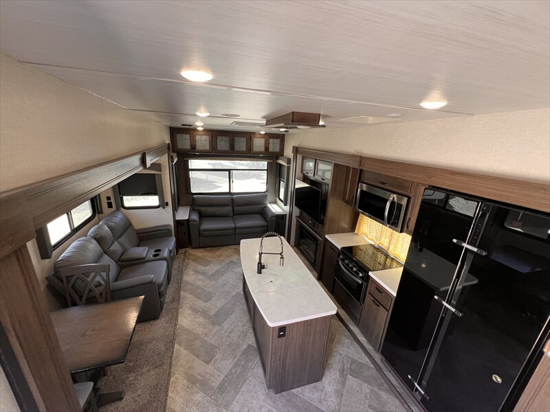 2021 Winnebago VOYAGE 3134 - Photo 22 - St. George, UT 84790