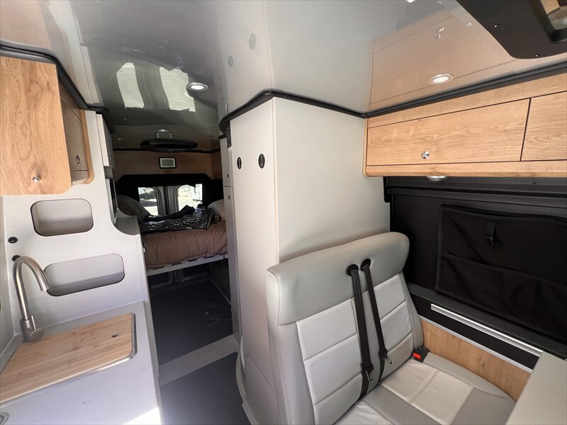 2024 Airstream Rangeline 20 poptop - Photo 9 - St. George, UT 84790