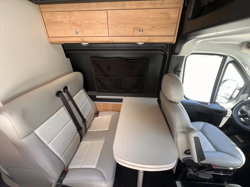 2024 Airstream Rangeline 20 poptop - Photo 10 - St. George, UT 84790