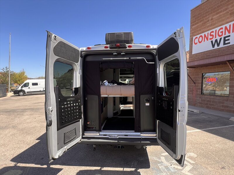 2024 Airstream Rangeline 20 poptop - Photo 3 - St. George, UT 84790