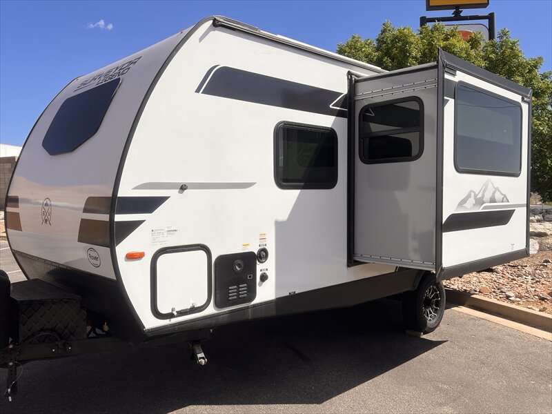2024 Forest River Surveyor Legend 19SSLE   - Photo 1 - St. George, UT 84790