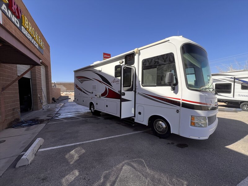2017 Jayco Alante 31V - Photo 7 - St. George, UT 84790