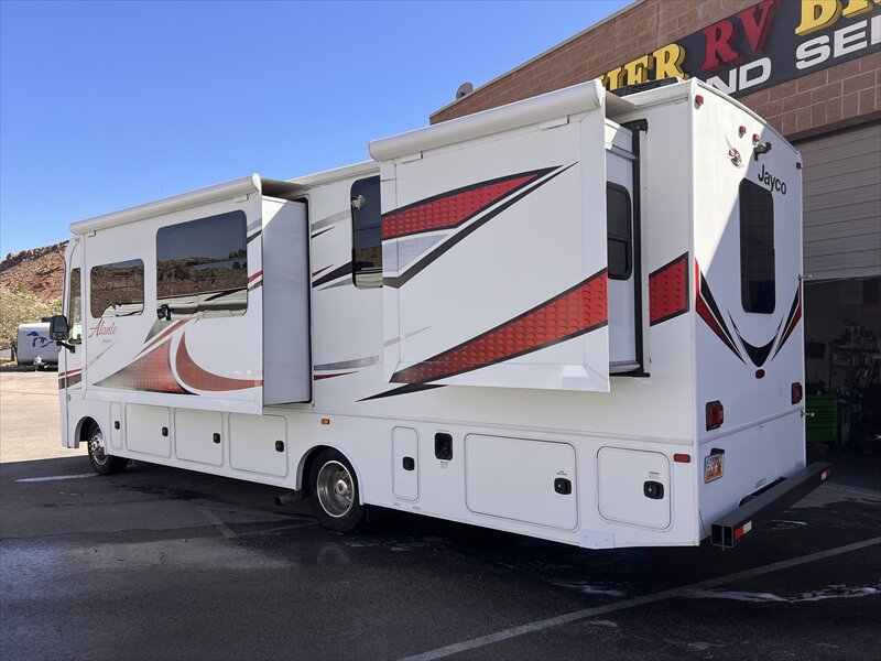 2017 Jayco Alante 31V - Photo 3 - St. George, UT 84790