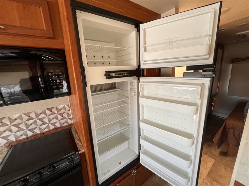 2017 Jayco Alante 31V - Photo 13 - St. George, UT 84790