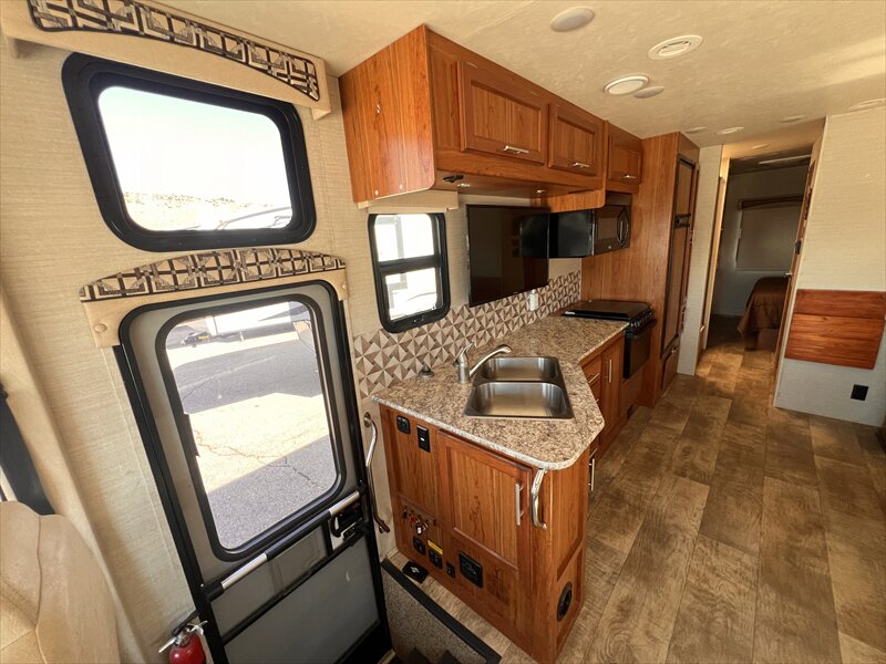 2017 Jayco Alante 31V - Photo 10 - St. George, UT 84790
