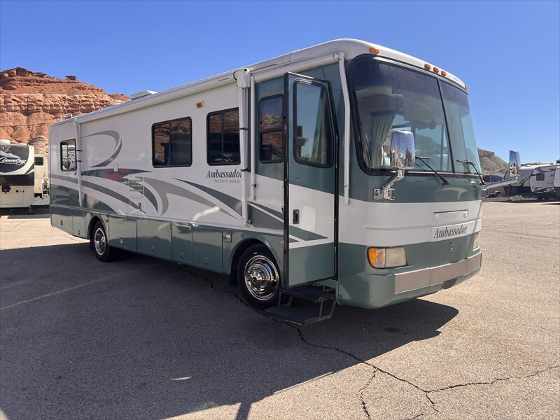 2000 Holiday Rambler Ambassador CLASS A  