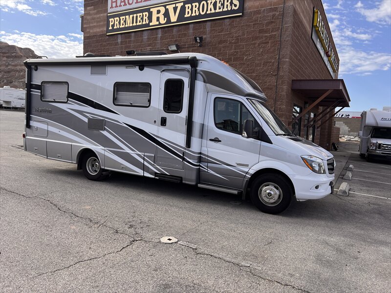 2017 Winnebago NAVION 24V   - Photo 1 - St. George, UT 84790