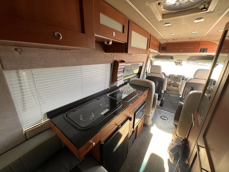 2018 Roadtrek RS Adventurous - Photo 11 - St. George, UT 84790