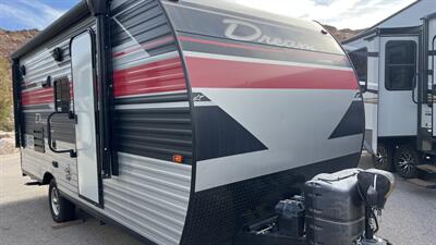 2022 Chinook Dream Hauler DH175