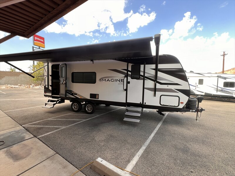 2024 Grand Design Imagine 23LDE - Photo 6 - St. George, UT 84790
