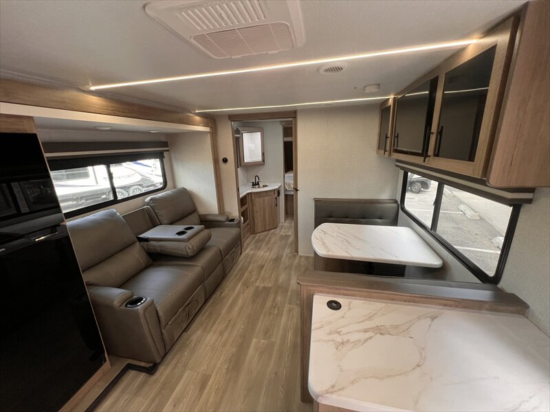 2024 Grand Design Imagine 23LDE - Photo 11 - St. George, UT 84790