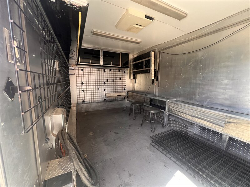 2004 Pace America SCF8534TTA3 - Photo 9 - St. George, UT 84790