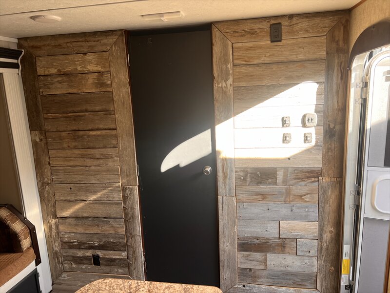 2016 Forest River AVENGER 34DBQ - Photo 10 - St. George, UT 84790